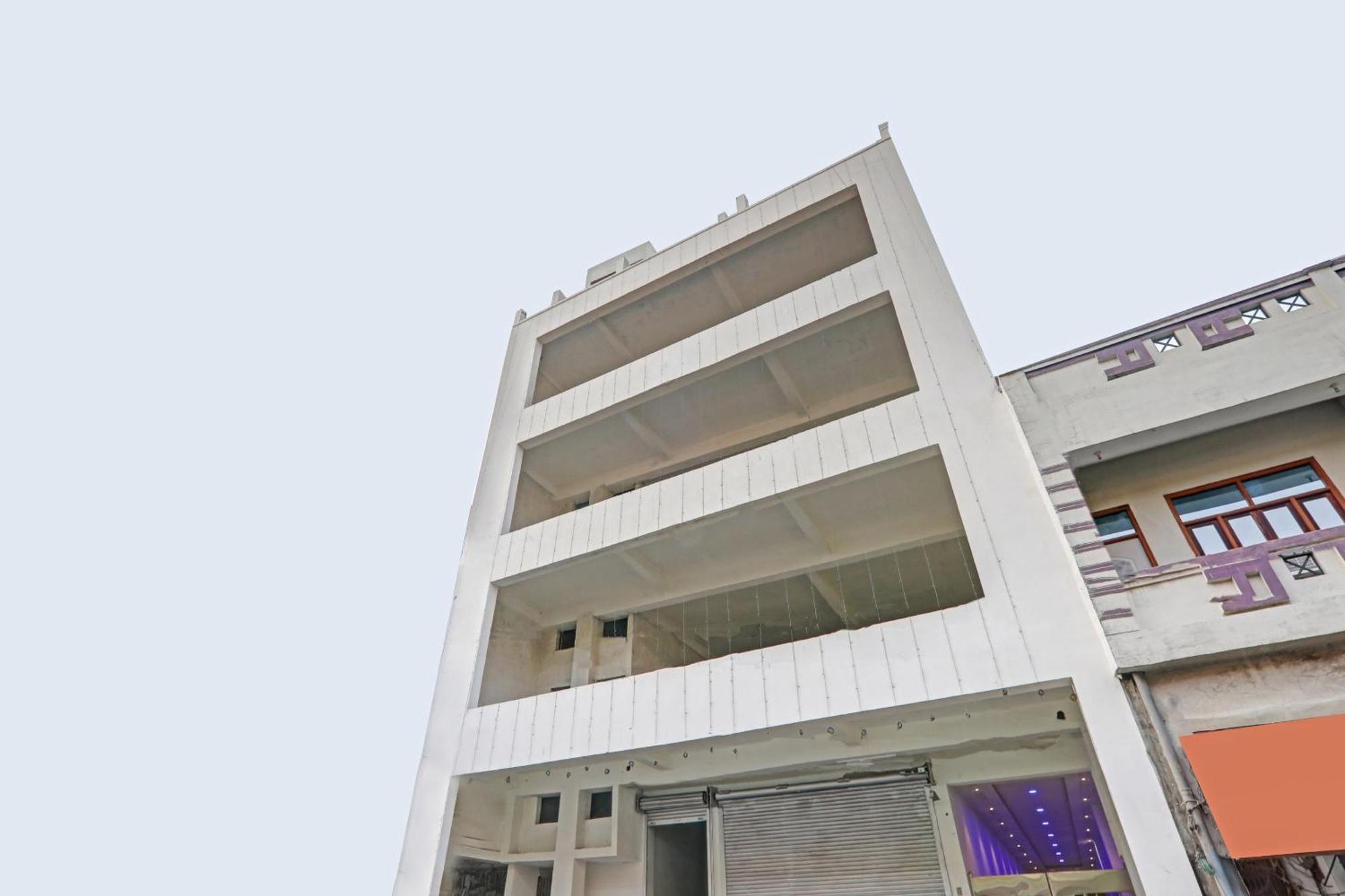 Super Capital O Townhouse Govinda Royal Hotel Kanpur Exterior photo