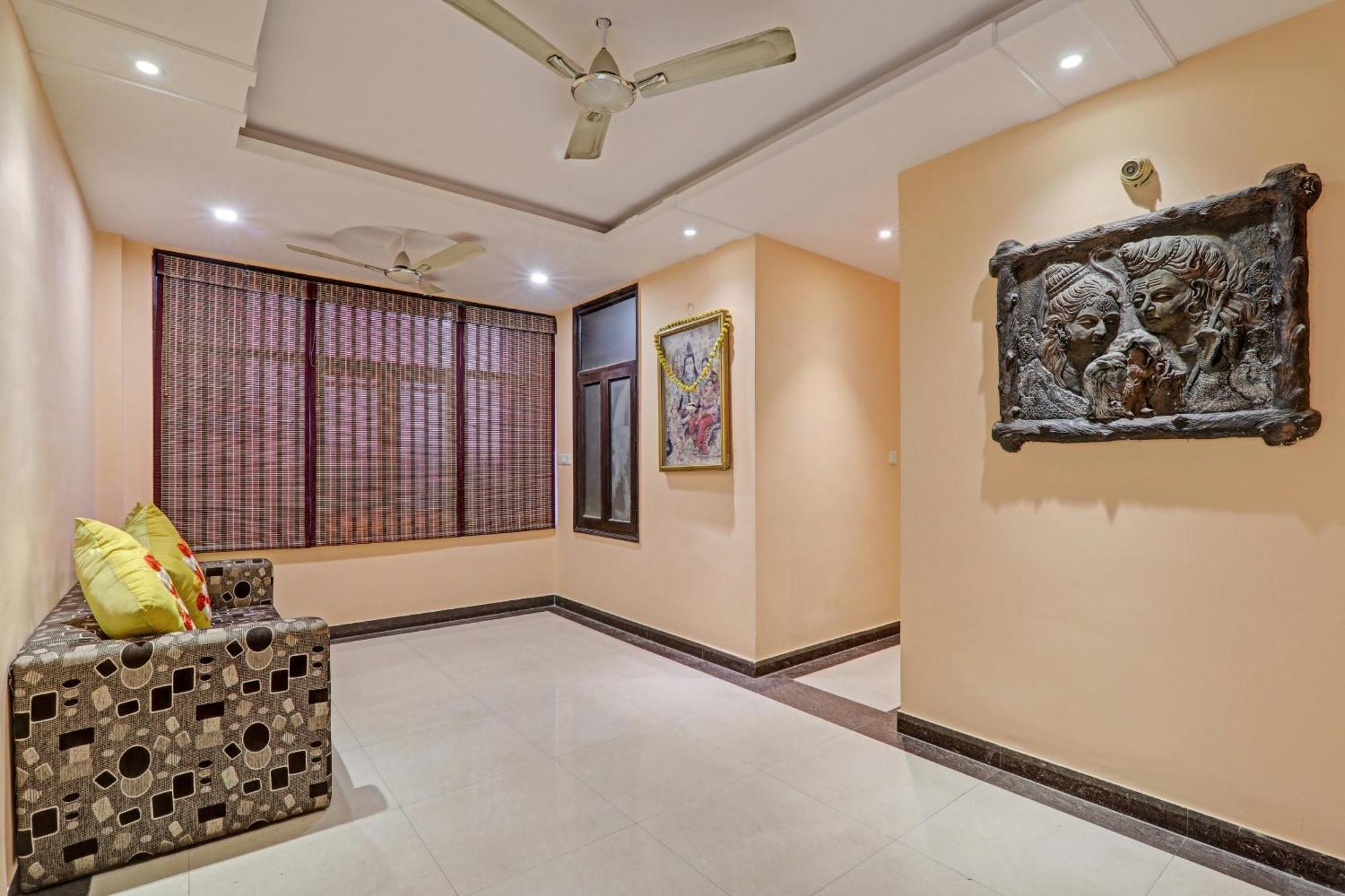 Super Capital O Townhouse Govinda Royal Hotel Kanpur Exterior photo
