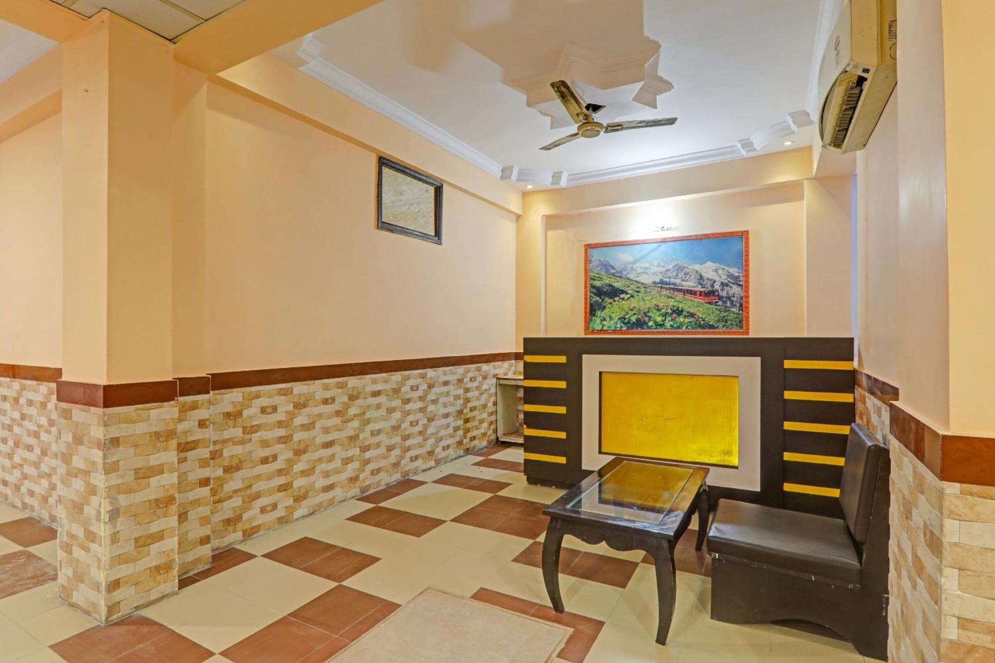 Super Capital O Townhouse Govinda Royal Hotel Kanpur Exterior photo
