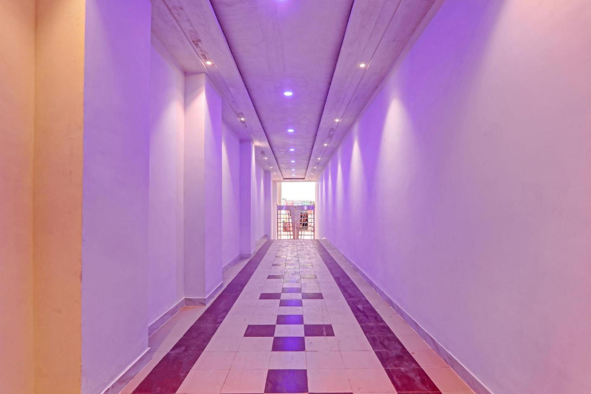 Super Capital O Townhouse Govinda Royal Hotel Kanpur Exterior photo