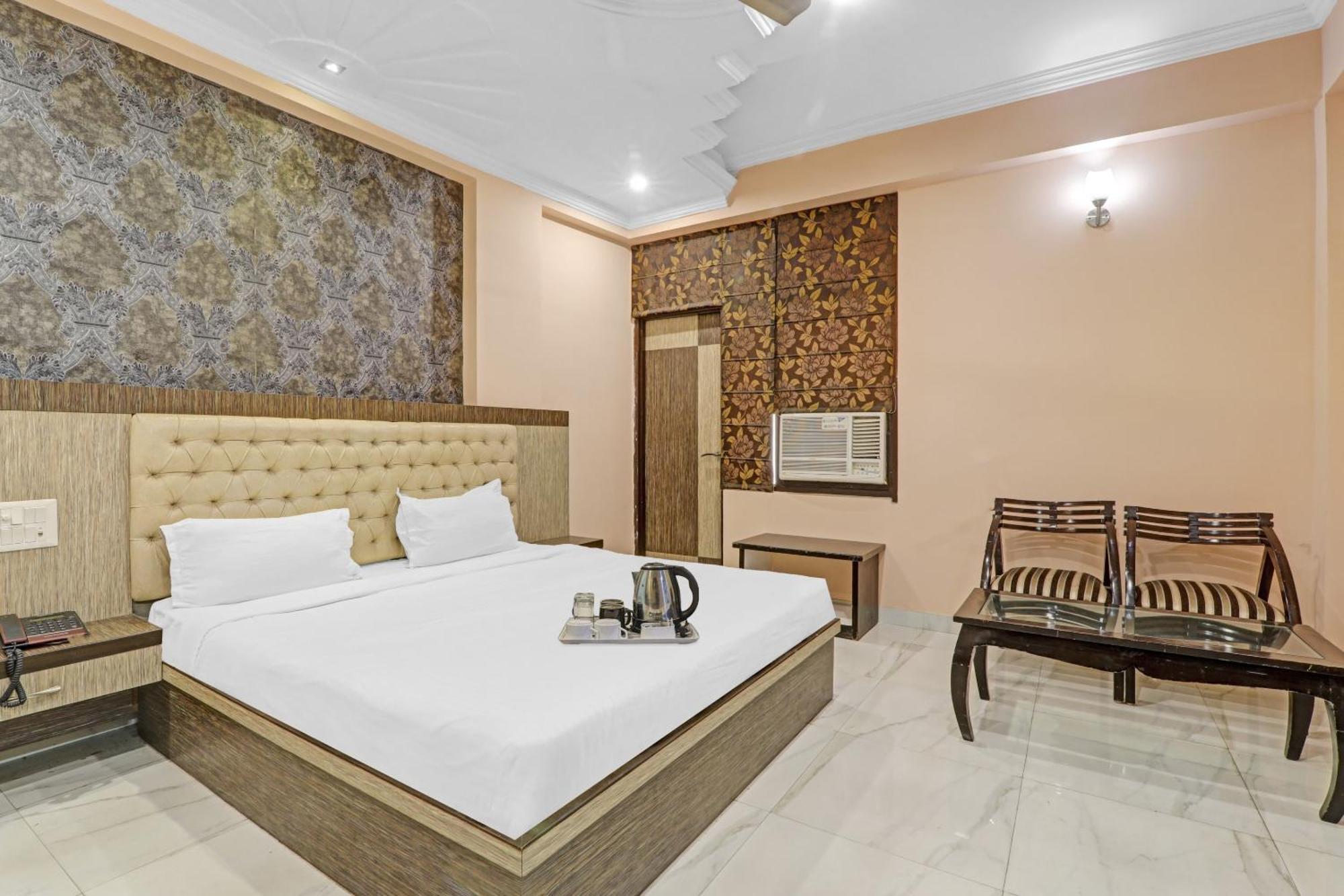 Super Capital O Townhouse Govinda Royal Hotel Kanpur Exterior photo